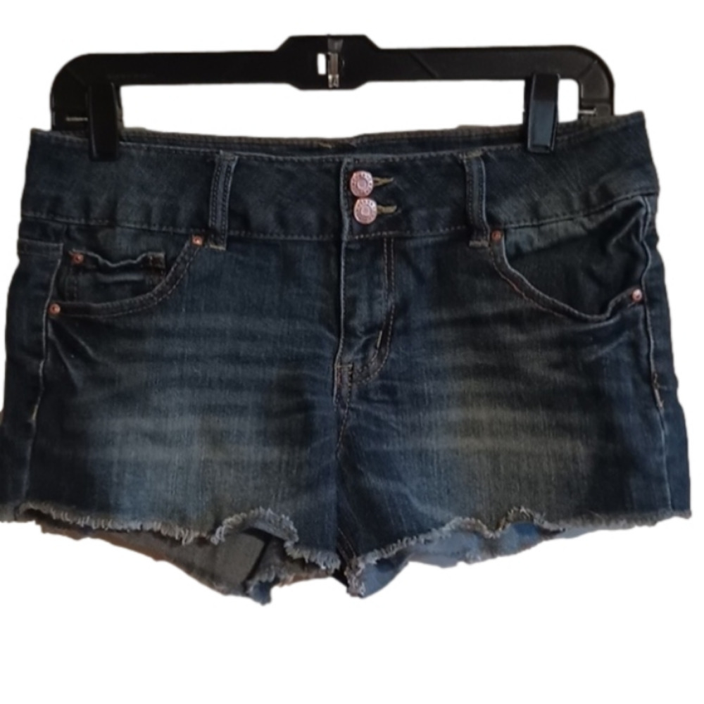 REFUGE denim shorts. Size 8. Great used condition, no flaws.Supercute!